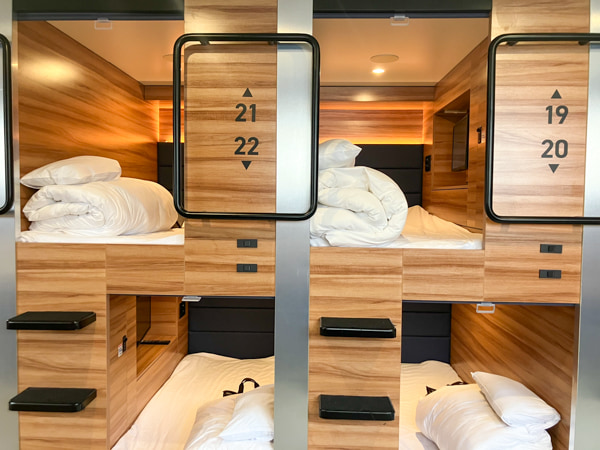 MAX CABIN